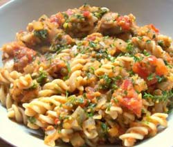 Pasta in Spicy Lentil Tomato Sauce